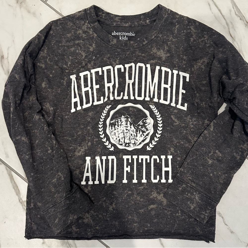 NWOT Abercrombie Kids Girl Long Sleeve Shirt